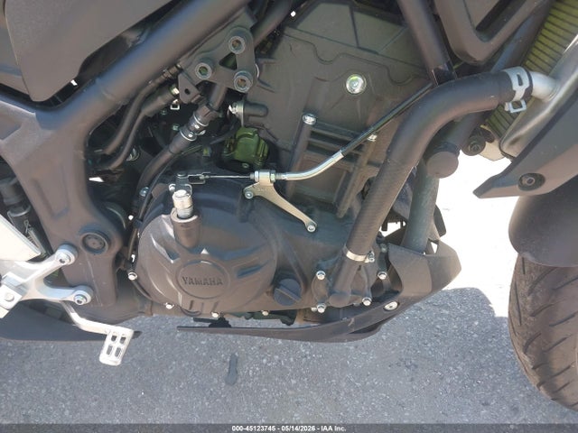 Yamaha Mt-03