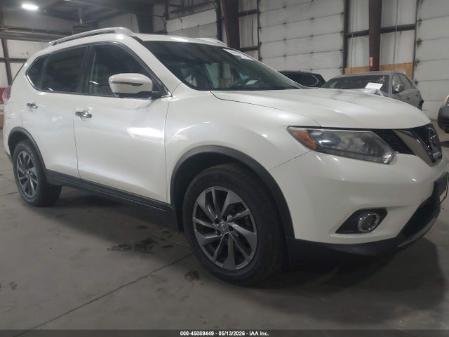 Salvage Nissan Rogue Image