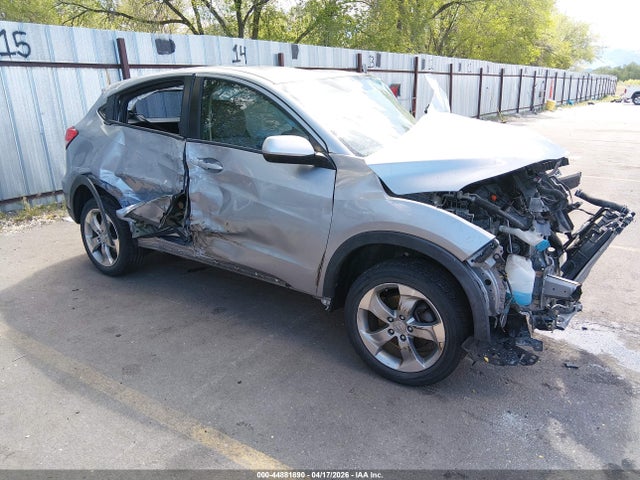 Salvage Honda HR-V Image