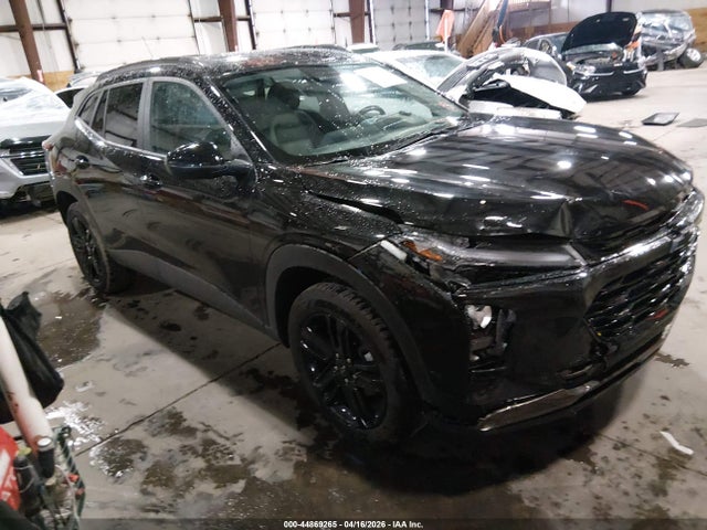 Salvage Chevrolet Trax Image