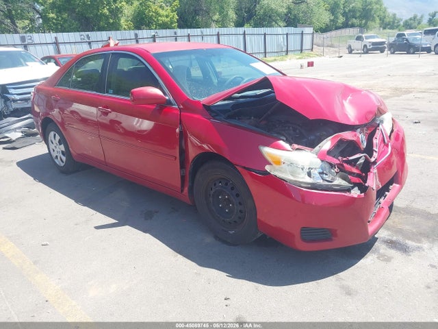 Salvage Toyota Camry Image