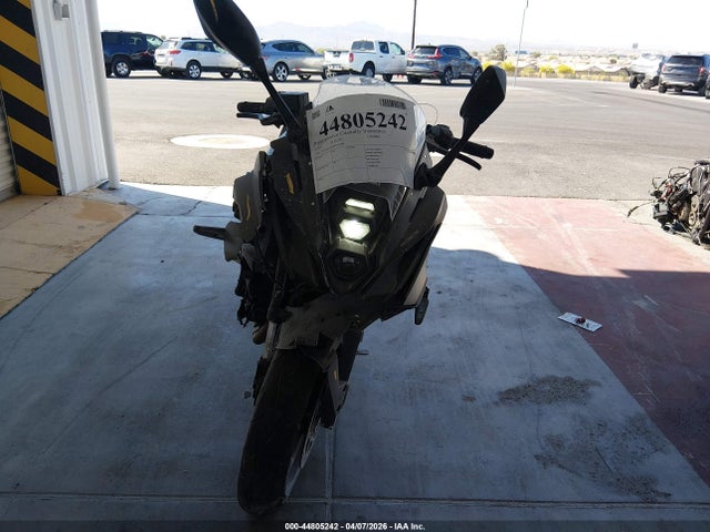 Suzuki Gsx800 F