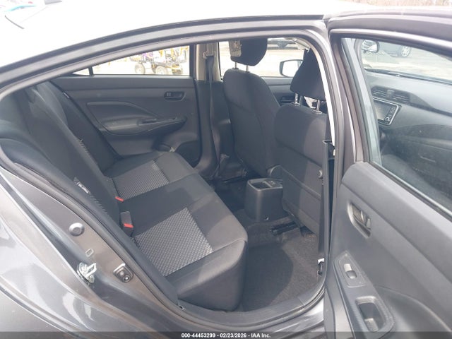 Nissan Versa 1.6 S