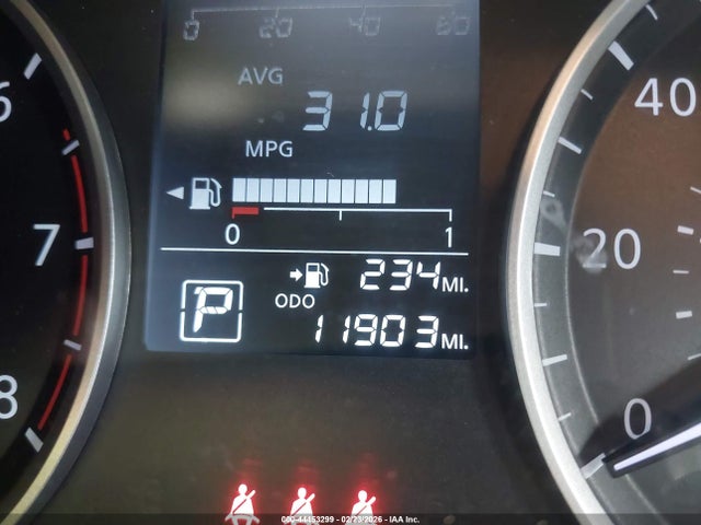 Nissan Versa 1.6 S