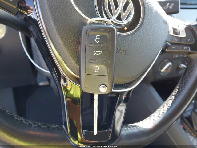 Volkswagen Jetta 1.8t Se
