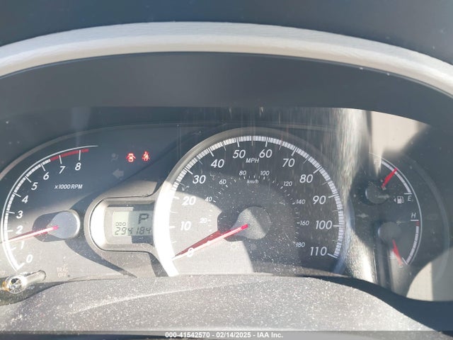 Toyota Sienna Le