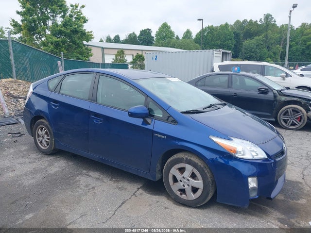 Salvage Toyota Prius Image