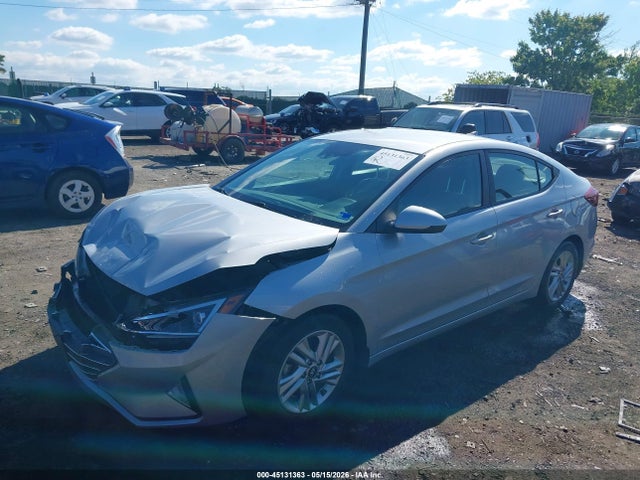 Hyundai ELANTRA Sel