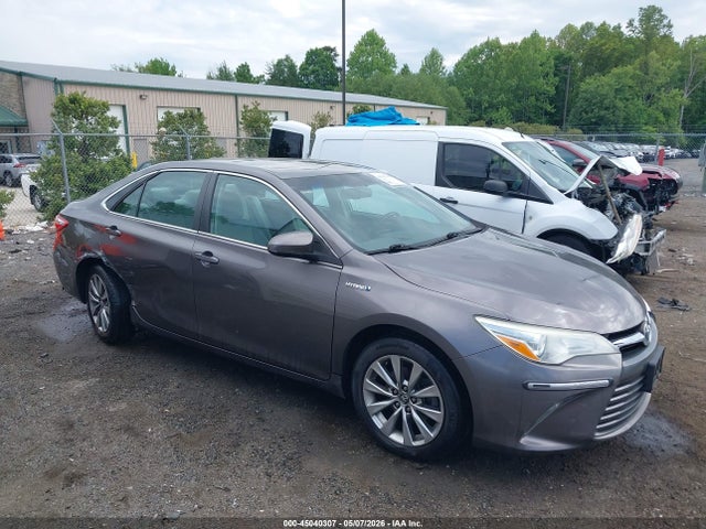 Salvage Toyota Camry Image