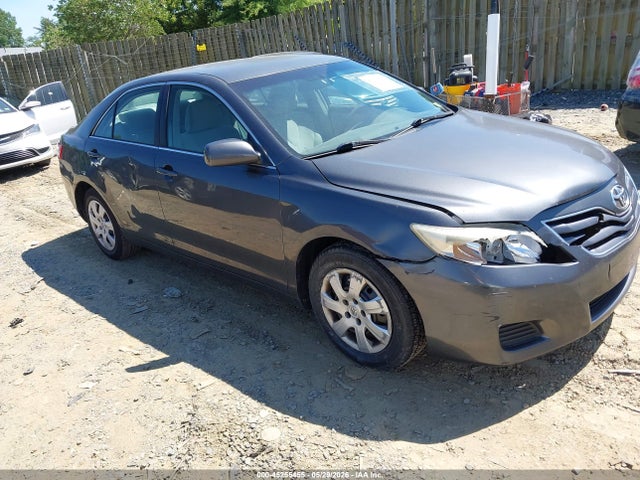 Salvage Toyota Camry Image