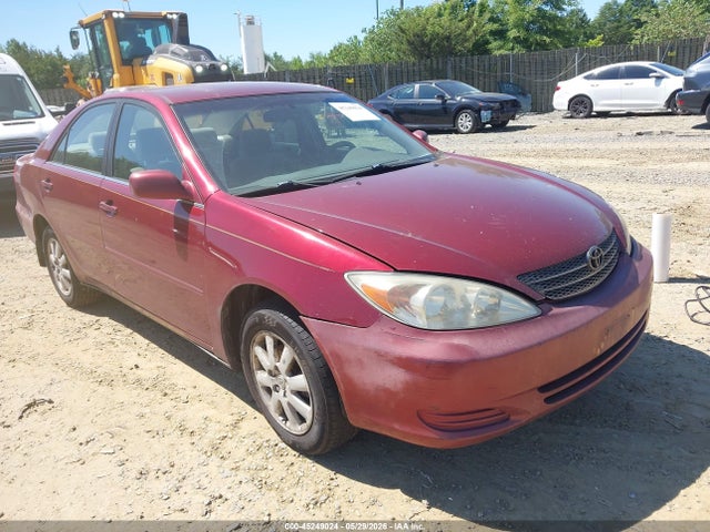 Salvage Toyota Camry Image