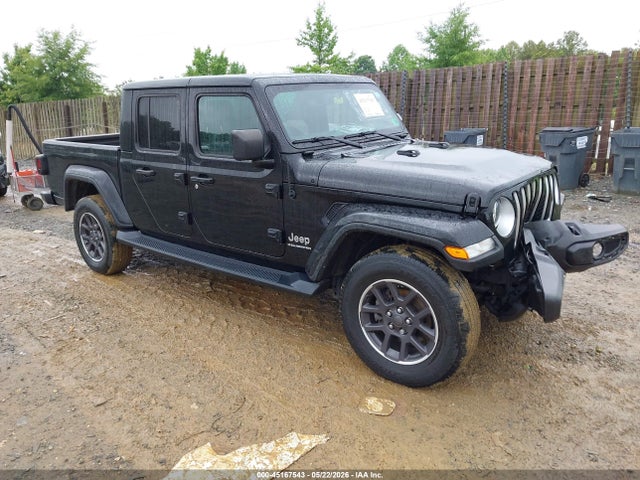 Salvage Jeep Gladiator Image