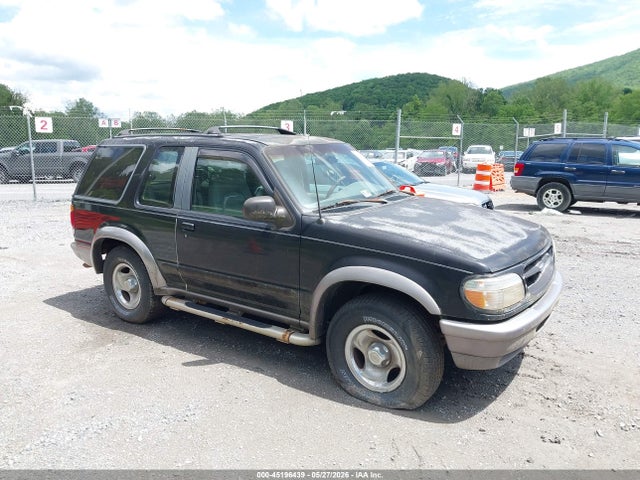 Salvage Ford Explorer Image