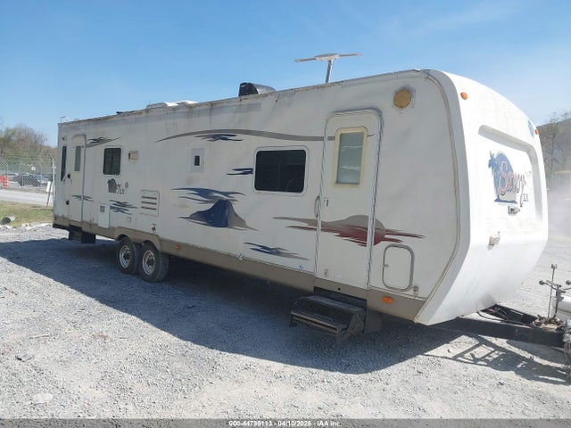 Salvage Holiday Rambler Rambler Image