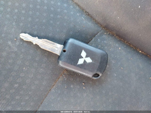 Mitsubishi Mirage Es