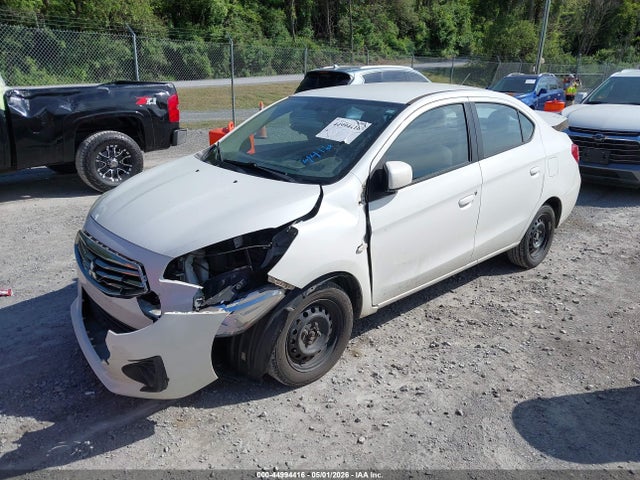 Mitsubishi Mirage Es