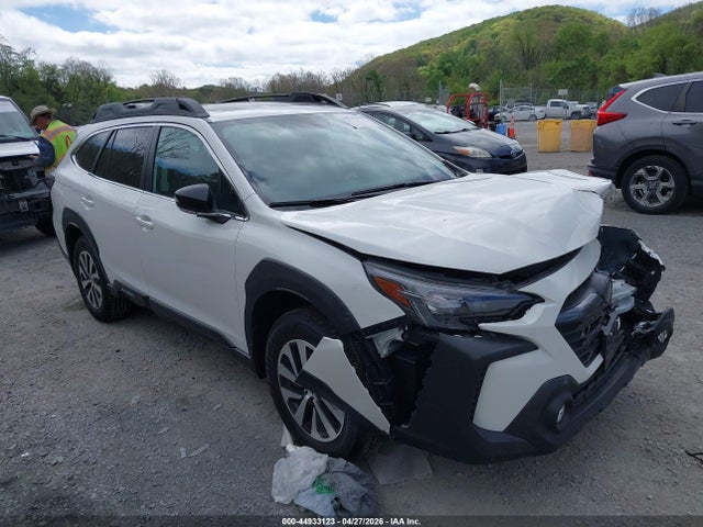 Salvage Subaru Outback Image