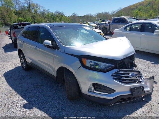 Salvage Ford Edge Image