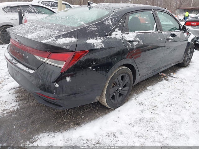 Hyundai ELANTRA Sel