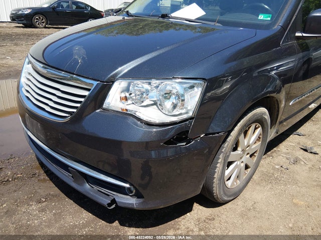 Chrysler Town & Country Touring