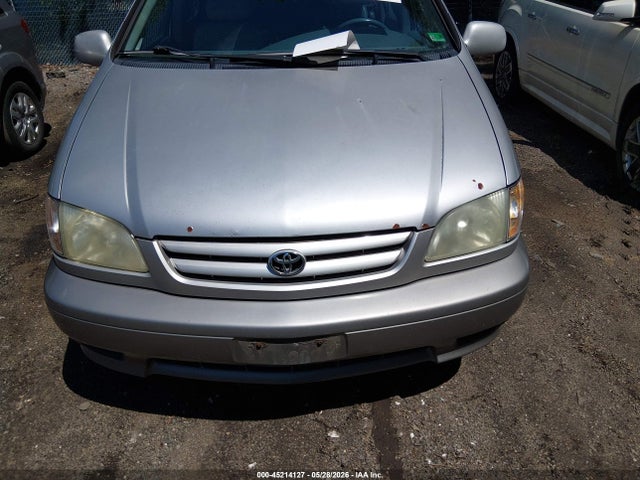 Toyota Sienna Xle