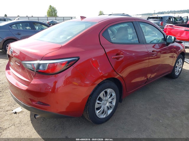 Toyota Yaris L