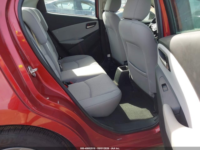 Toyota Yaris L