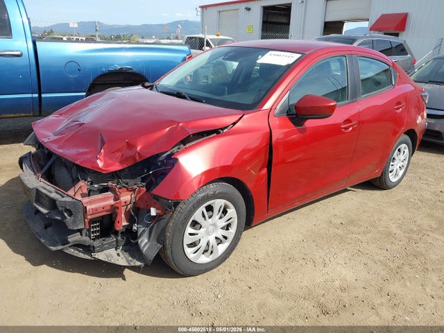 Toyota Yaris L
