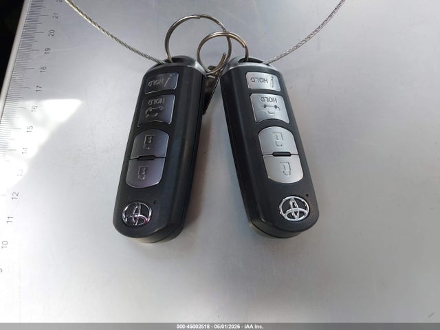 Toyota Yaris L