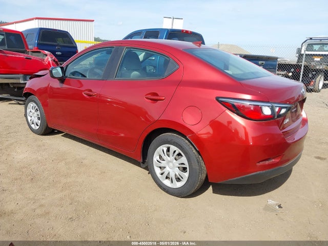 Toyota Yaris L