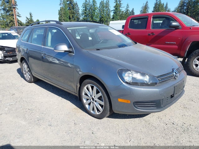 Salvage Volkswagen Jetta Image