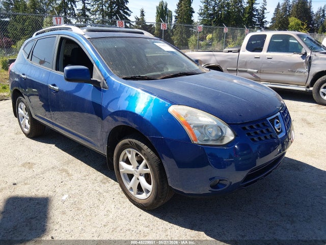 Salvage Nissan Rogue Image