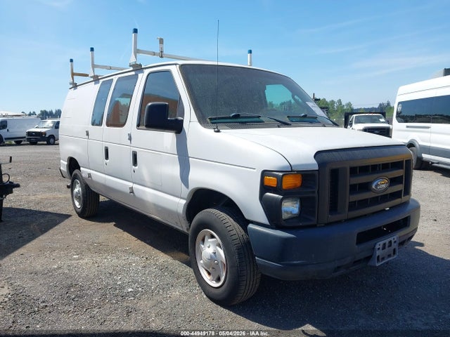 Salvage Ford E-350 Image