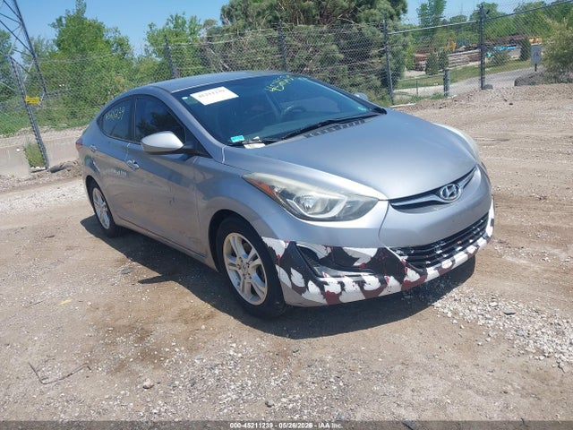 Salvage Hyundai ELANTRA Image