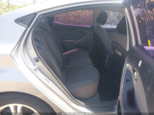 Hyundai ELANTRA Se