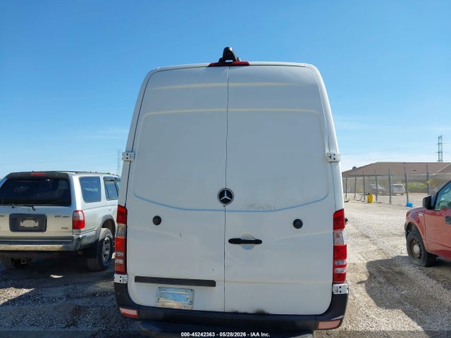 Mercedes-Benz Sprinter 2500 High Roof