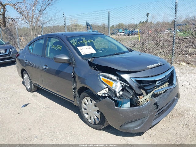 Salvage Nissan Versa Image