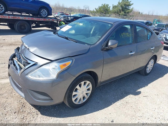 Nissan Versa