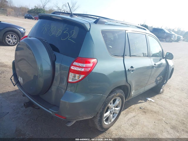 Toyota RAV4 Base V6