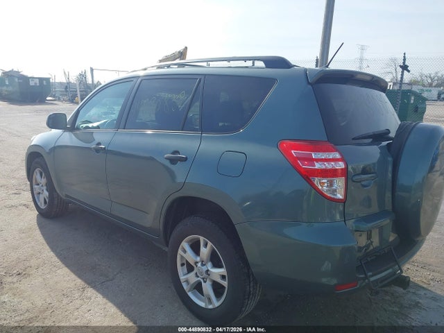 Toyota RAV4 Base V6