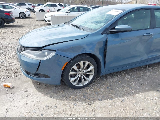 Chrysler 200 S