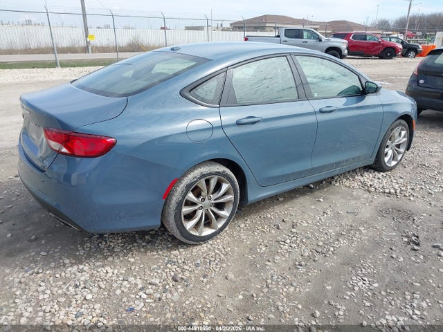 Chrysler 200 S