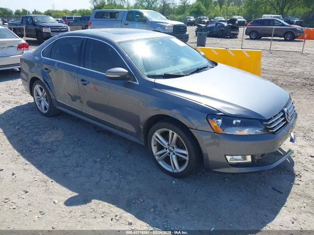 Salvage Volkswagen Passat Image