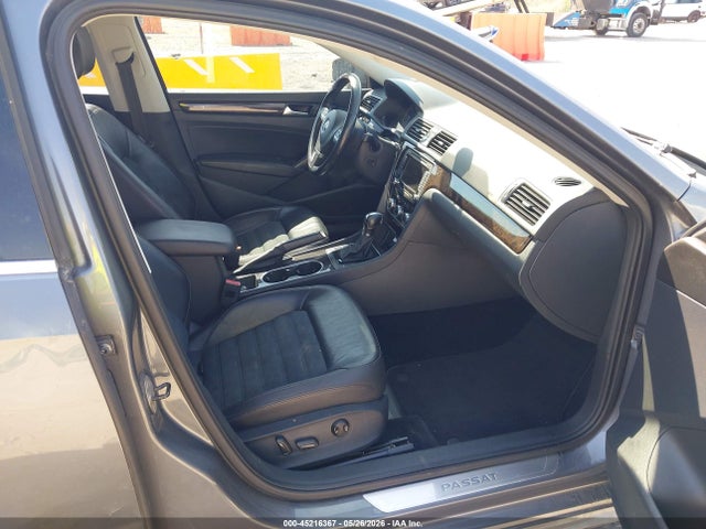 Volkswagen Passat 2.0l Tdi Sel Premium
