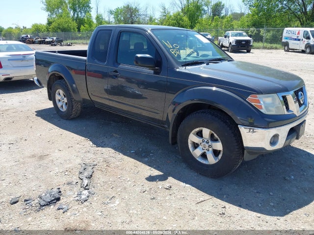 Salvage Nissan Frontier Image