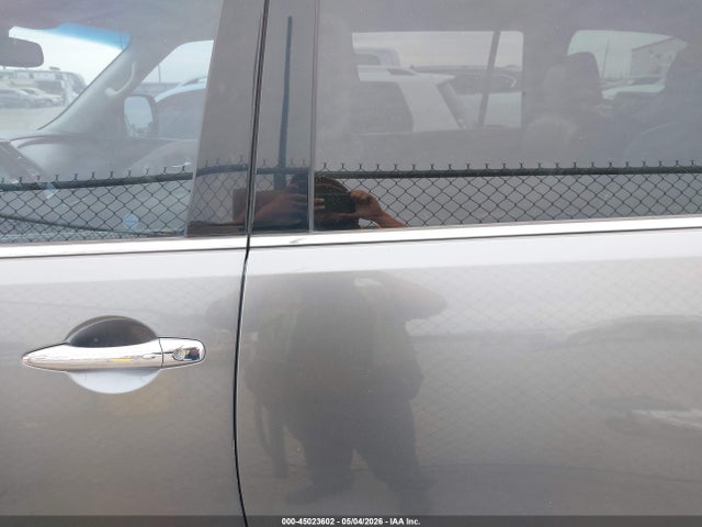 Nissan Armada Platinum