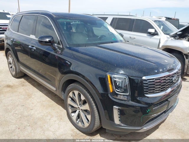 Salvage Kia Telluride Image