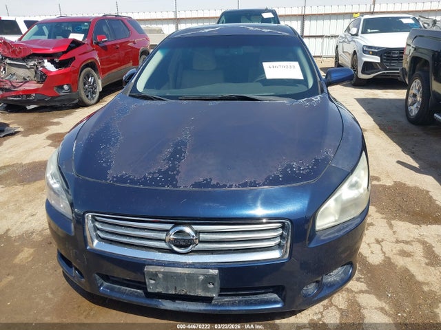 Nissan Maxima