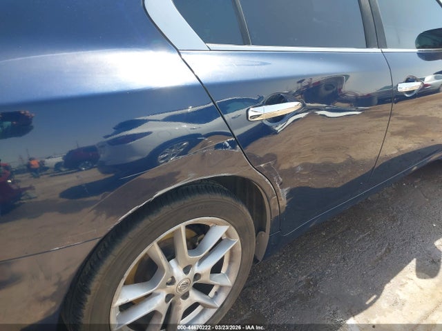 Nissan Maxima