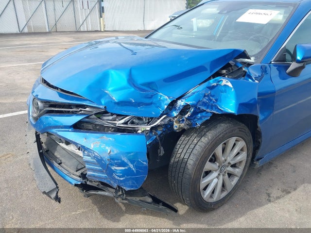 Toyota Camry Le